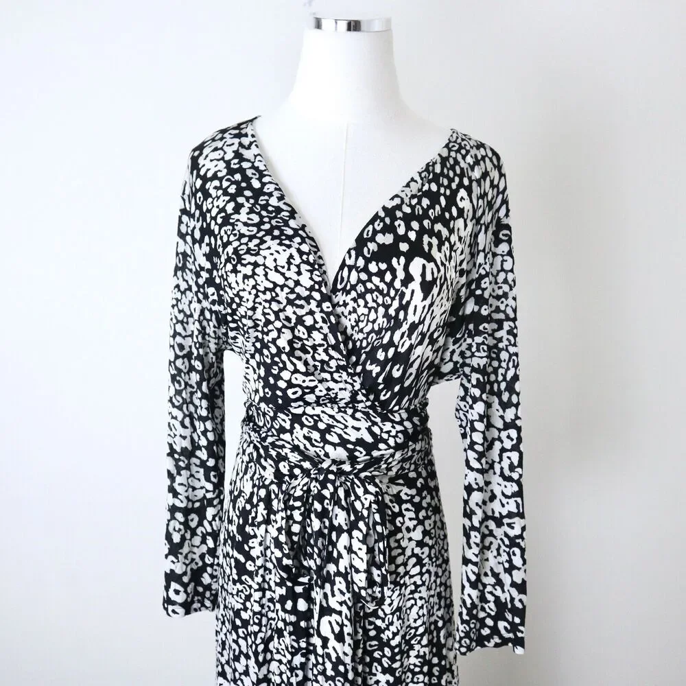 Max Mara IT 42 US 8 Soft Jersey Knit Tie Waist V Neck Dress Black Leopard Print - Picture 4 of 10